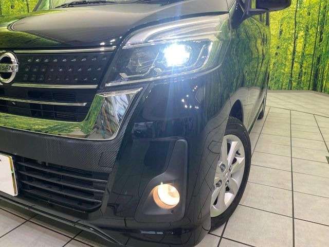 �yLED�w�b�h���C�g�z���V����ԑ��s�����ǍD�Ȏ��E���m�ۂ����S���ĉ^�]�ł��鍂�P�xLED�w�b�h���C�g�𑕔�!�_�����x�������A����d�͂��}�����Ă��܂��B