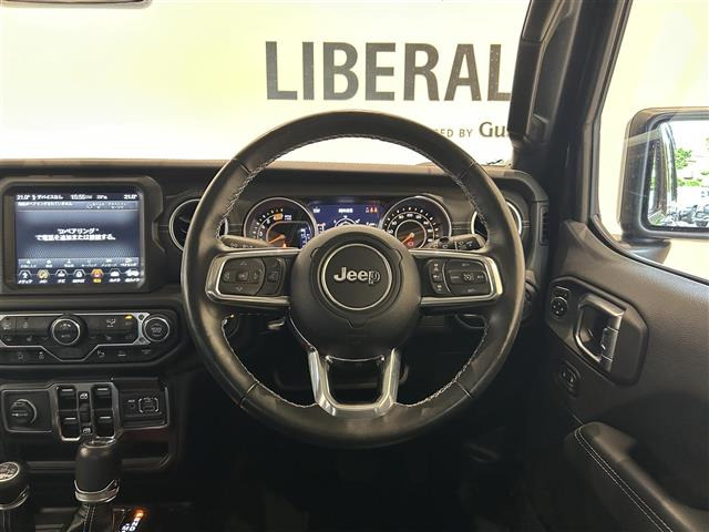 ラングラーアンリミテッド サハラ 4WD