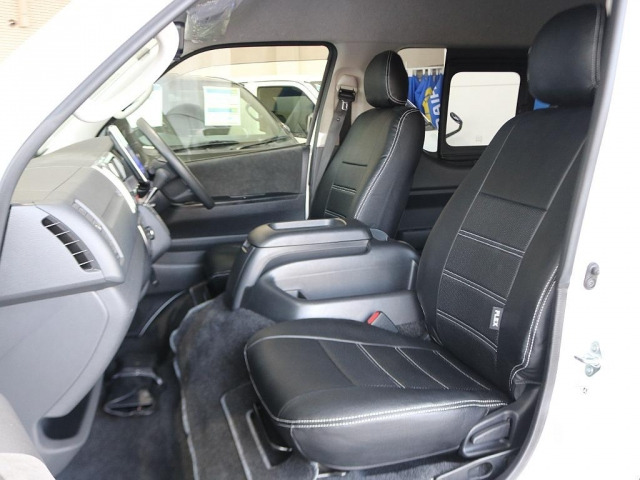ハイエース2.7 グランドキャビン 4WD