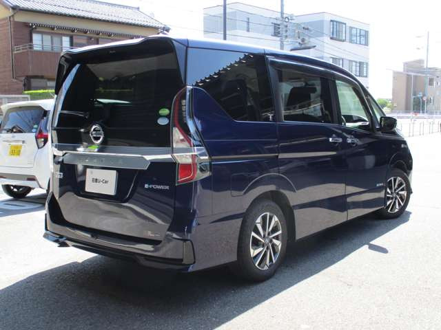 セレナ1.2 e-POWER ハイウェイスターV