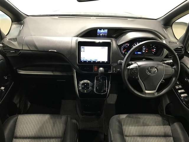 ヴォクシー2.0 ZS 煌II