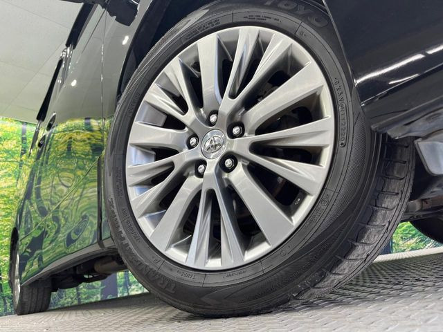 �y����18�C���`�A���~�z�C�[���z�O�ςɃ}�b�`���������A���~�z�C�[���𑕒����Ă���܂��B�e��ЊO�A���~�z�C�[����A�X�^�b�h���X�^�C�����戵�����Ă���܂��B���񂲑��k����������