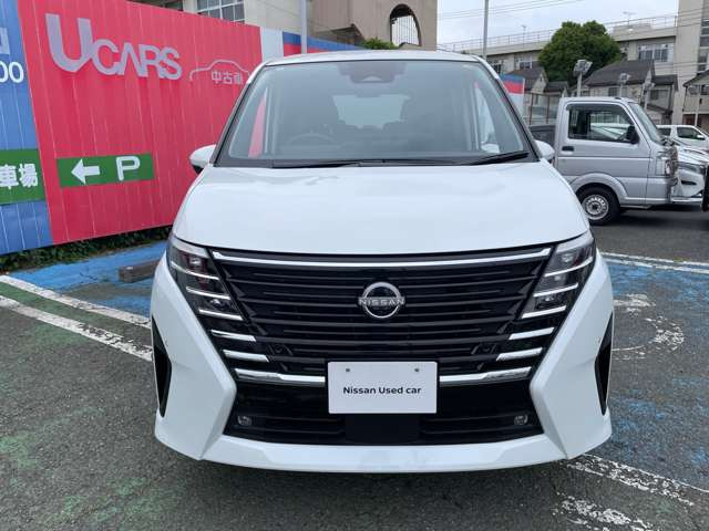 セレナ1.4 e-POWER ハイウェイスターV