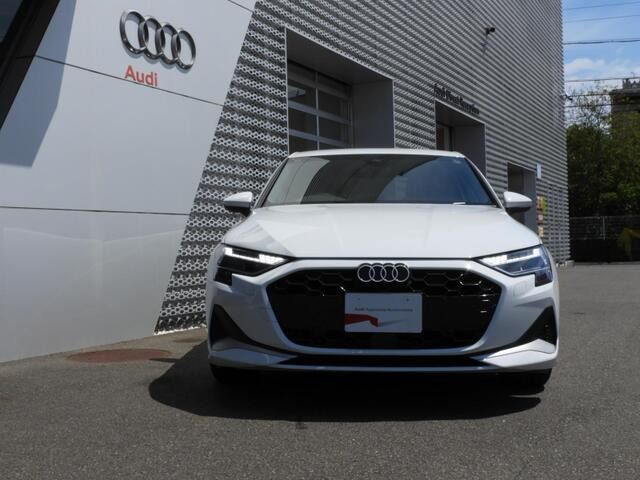 A3セダン30 TFSI アドバンスド