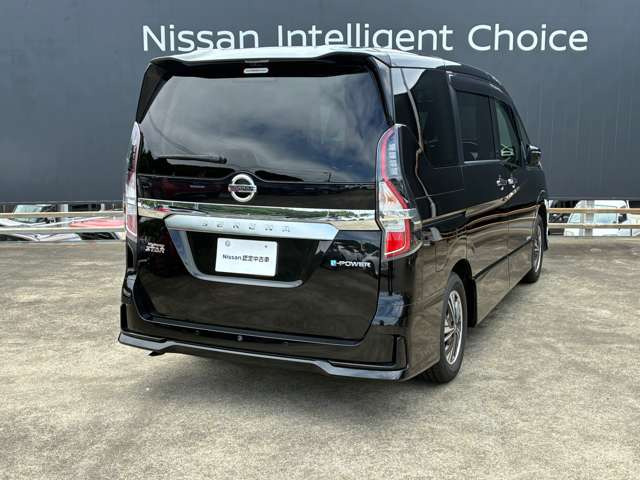 セレナ1.2 e-POWER ハイウェイスターV