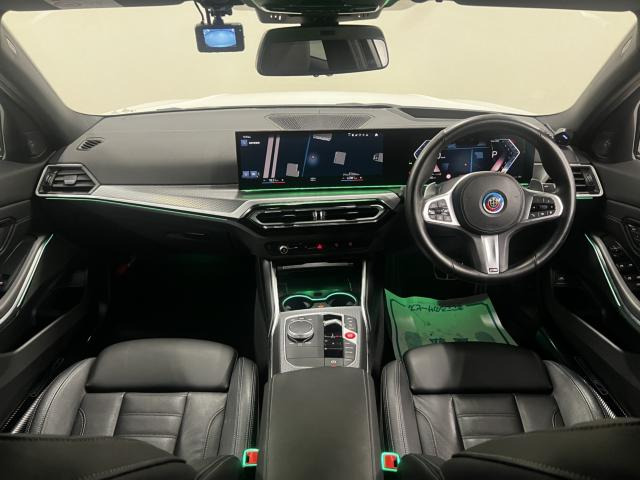 3シリーズセダンM340i xドライブ 4WD