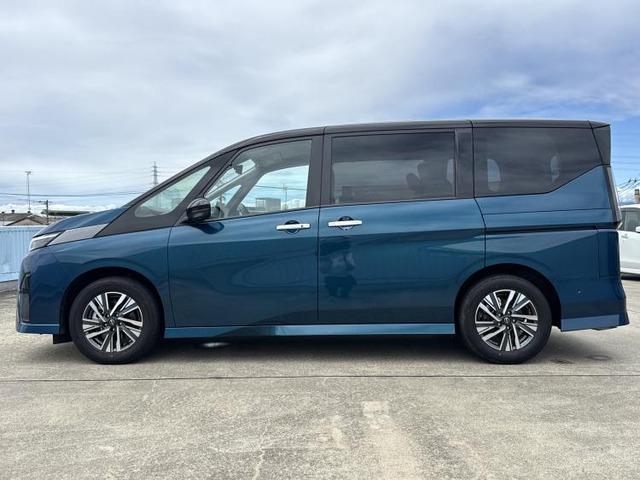 セレナ1.4 e-POWER ルキシオン