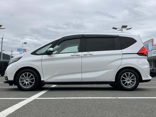 フリード+1.5 クロスター ホンダセンシング