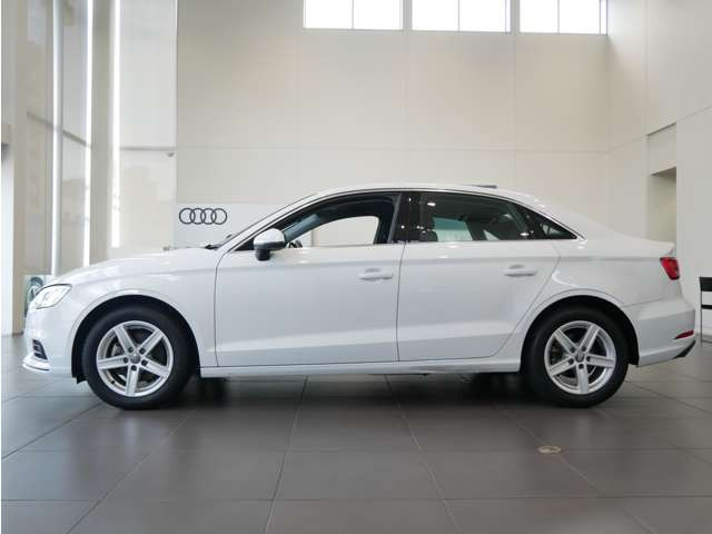 A3セダン30 TFSI