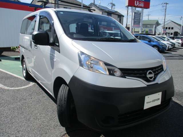 NV200バネットバン1.6 DX