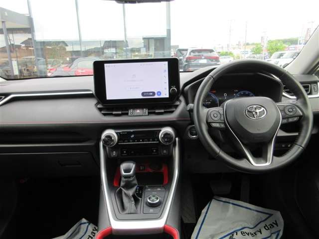 RAV42.5 ハイブリッド アドベンチャー オフロードパッケージ II E-Four 4WD