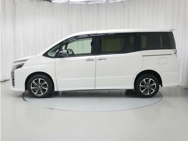 ヴォクシー2.0 ZS 煌 4WD