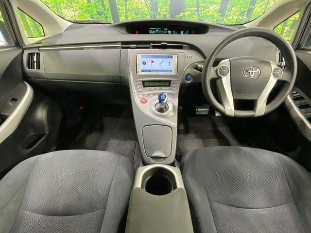 プリウス1.8 S