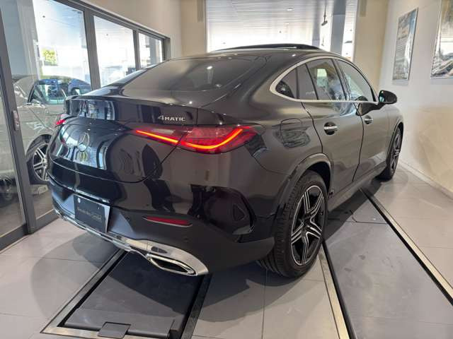 GLCクーペ220d 4マチック AMGラインパッケージ(ISG) 4WD