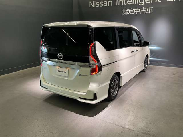 セレナ1.2 e-POWER ハイウェイスターV