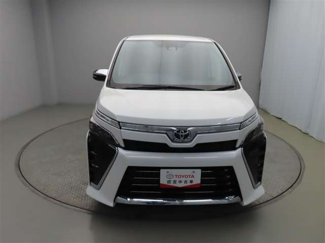 ヴォクシー2.0 ZS 煌III 4WD