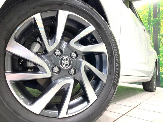 �y�����I�v�V����16�C���`�A���~�z�C�[���z�����I�v�V�����z�C�[���𑕒��B���s���\�̌���ɉ����A�O�ς����X�^�C���b�V���ɂȂ��Ă��܂��B