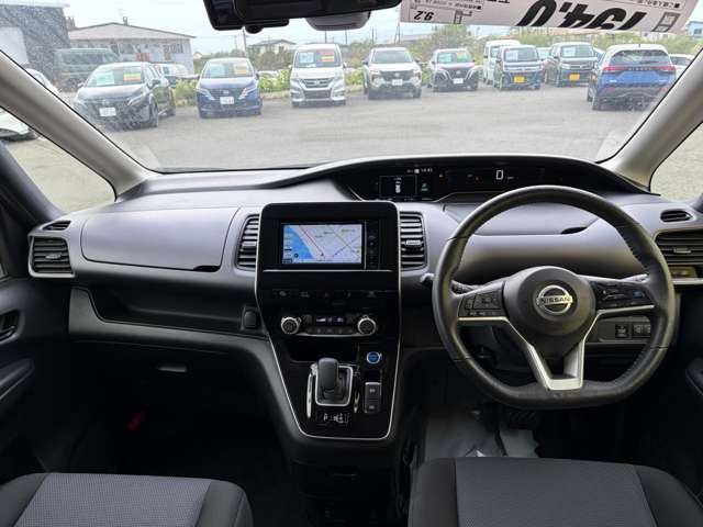 セレナ1.2 e-POWER XV
