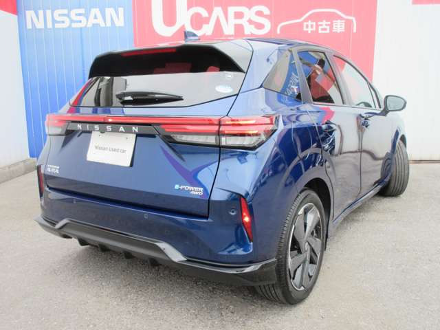 ノートオーラ1.2 G FOUR レザーエディション 4WD