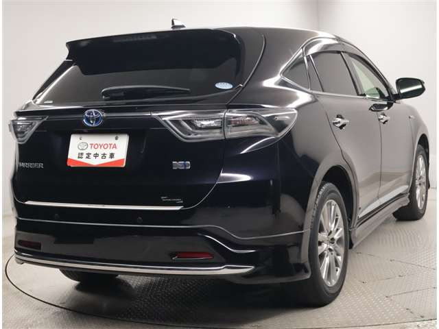 ハリアー2.5 ハイブリッド E-Four プレミアム アドバンスドパッケージ 4WD