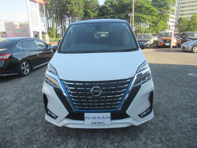 セレナ1.2 e-POWER ハイウェイスターV