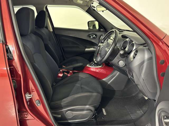 ジューク1.5 15RX V セレクション