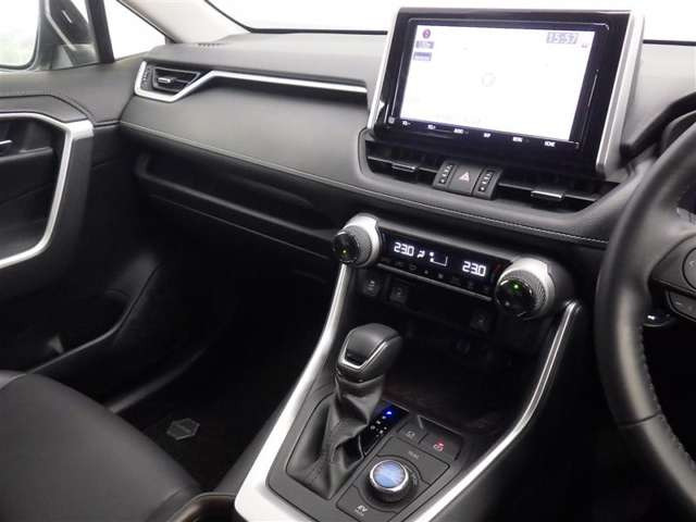 RAV42.5 ハイブリッド G E-Four 4WD