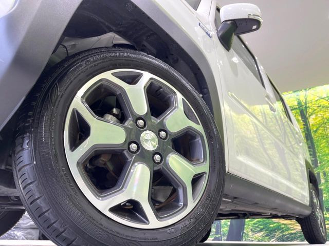 �y����15�C���`�A���~�z�C�[���z�O�ςɃ}�b�`���������A���~�z�C�[���𑕒����Ă���܂��B�e��ЊO�A���~�z�C�[����A�X�^�b�h���X�^�C�����戵�����Ă���܂��B���񂲑��k����������