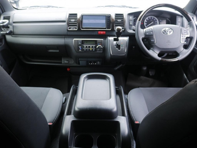 ハイエースバン2.8 スーパーGL ダークプライムII ロング ディーゼル 4WD
