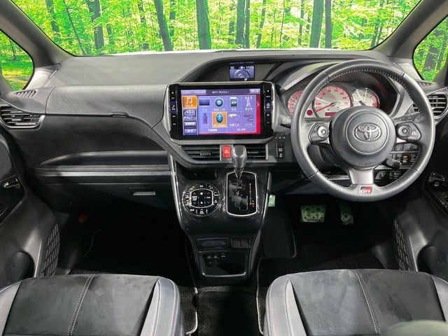 ヴォクシー2.0 ZS GR スポーツ