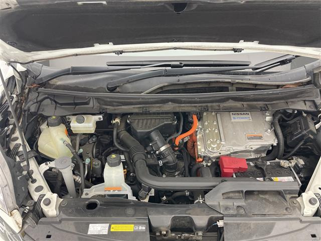 セレナ1.2 e-POWER ハイウェイスターV