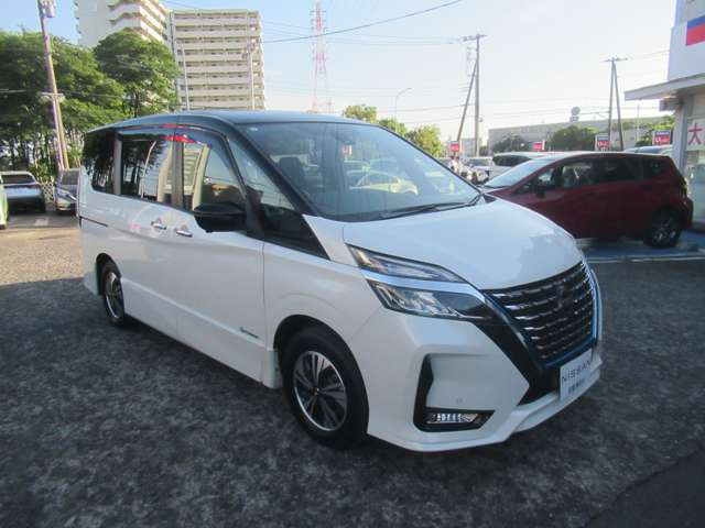 セレナ1.2 e-POWER ハイウェイスターV
