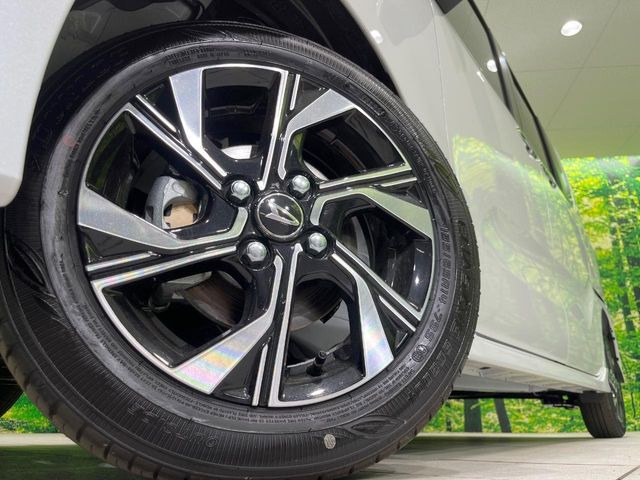 �y����14�C���`�A���~�z�C�[���z�O�ςɃ}�b�`���������A���~�z�C�[���𑕒����Ă���܂��B�e��ЊO�A���~�z�C�[����A�X�^�b�h���X�^�C�����戵�����Ă���܂��B���񂲑��k����������
