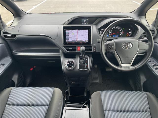 ヴォクシー2.0 ZS 煌