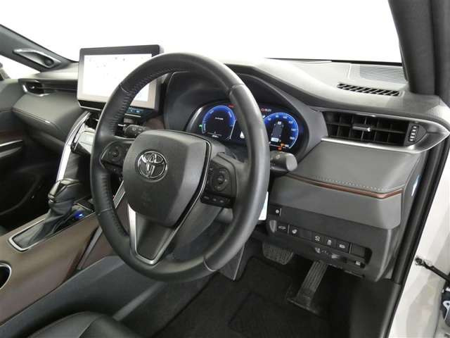 ハリアー2.5 ハイブリッド E-Four Z レザーパッケージ 4WD