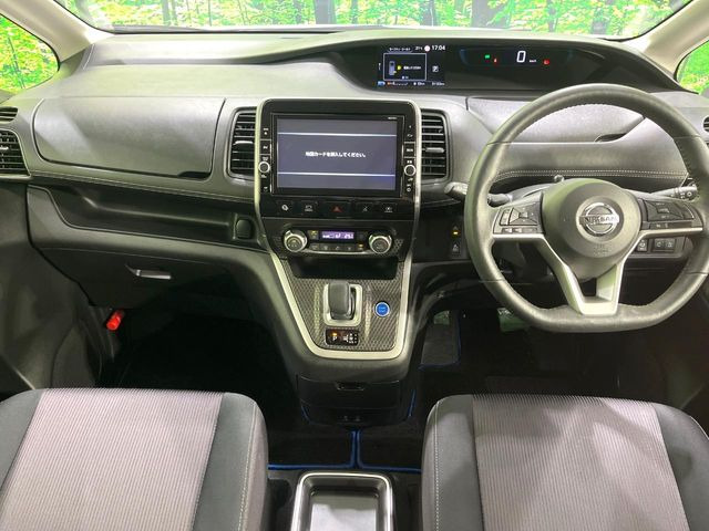 セレナ1.2 e-POWER ハイウェイスターV