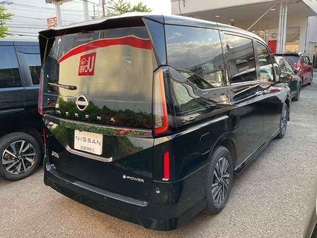 セレナ1.4 e-POWER ハイウェイスターV