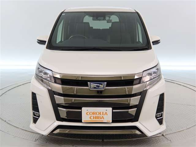 ノア1.8 ハイブリッド Si W×B II