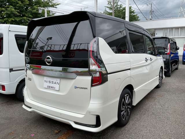 セレナ1.2 e-POWER ハイウェイスターV