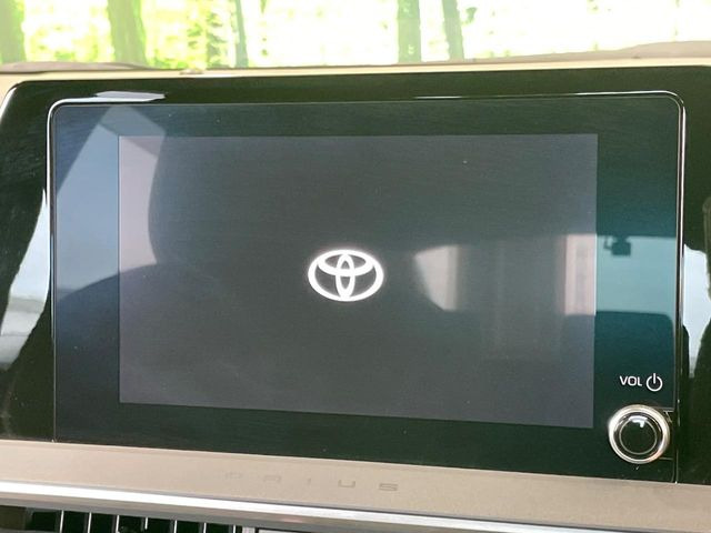 �y8�C���` �f�B�X�v���C�I�[�f�B�I�z���ʂ̃f�B�X�v���C��AppleCarPlay��AndroidAuto�����p�\�B�傫�ȉ�ʂŃX�}�z�i�r�A�v���������p���������܂���