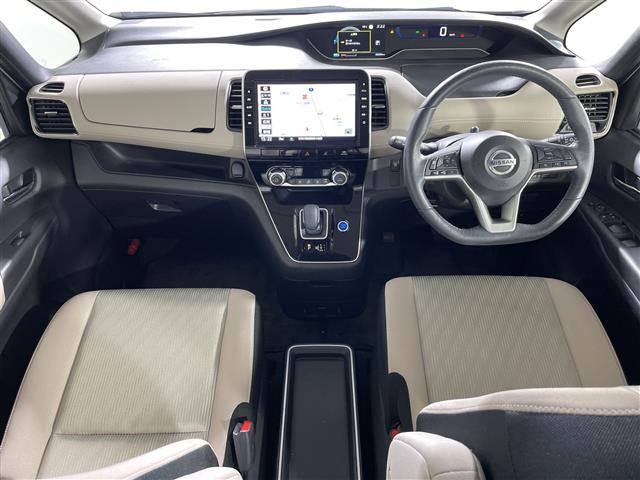 セレナ1.2 e-POWER ハイウェイスターV
