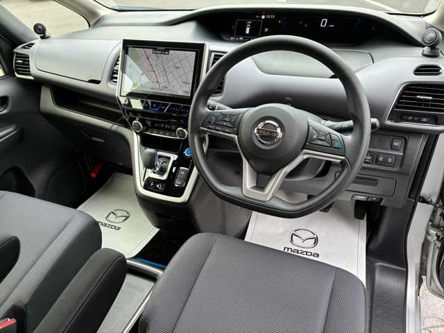 セレナ1.2 e-POWER XV