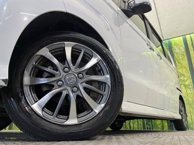 �y����14�C���`�A���~�z�C�[���z�O�ςɃ}�b�`���������A���~�z�C�[���𑕒����Ă���܂��B�e��ЊO�A���~�z�C�[����A�X�^�b�h���X�^�C�����戵�����Ă���܂��B���񂲑��k����������