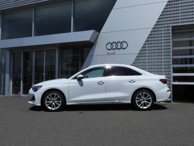 A3セダン30 TFSI アドバンスド