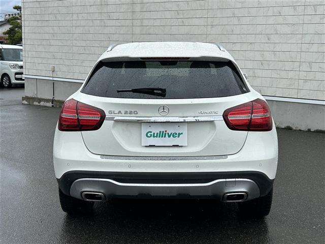 GLAクラスGLA220 4マチック 4WD