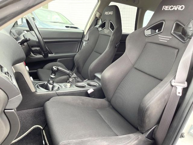 �yRECARO���o�P�b�g�V�[�g�z�l�ԍH�w�Ɋ�Â����ʈ����z�ɂ���č��ւ̕��S�Ⓑ���ԉ^�]���̔�J�������y������ڂŃ��J���Ƃ킩��X�|�[�e�B�ȃ��b�N�X�������ł��B