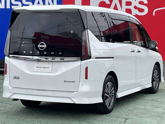 セレナ1.4 e-POWER ハイウェイスターV