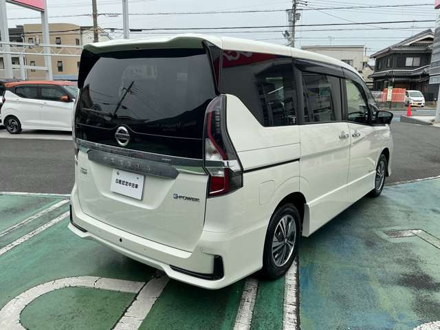 セレナ1.2 e-POWER ハイウェイスターV