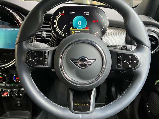 ミニクーパー S レゾリュート エディション DCT