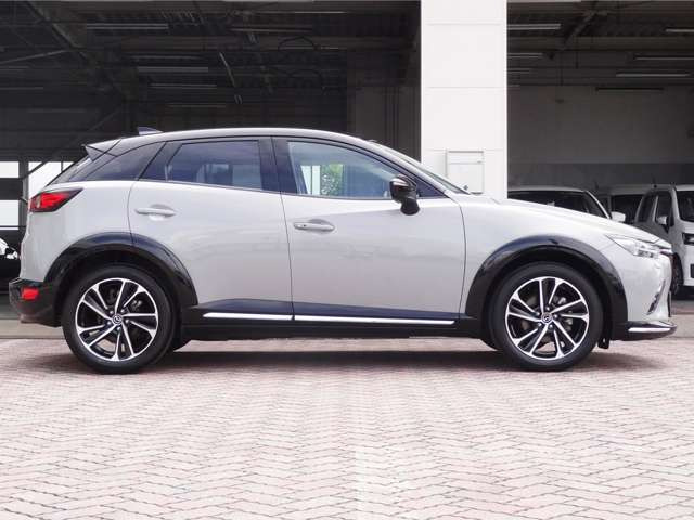 CX-31.5 15S ビビッド モノトーン 4WD
